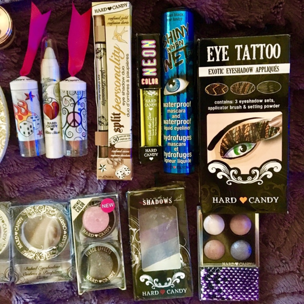 SOLD ❌ NWT 22 Piece High end Makeup Lot
